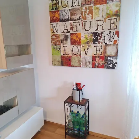 度假居 House With Garden Close To Vienna & Airport *